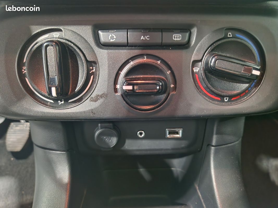 Citroen C3 1.6 BlueHDi Pack Buisness S&S, 09/2018, TBEG, Reprise Possible (image 13)