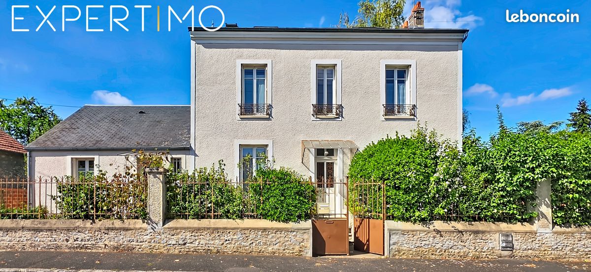 Maison 8 pièces 216 m² · à Étampes · 216 m² · 375 000 €