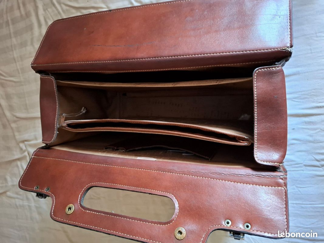 Sacoche cuir pro (image 3)