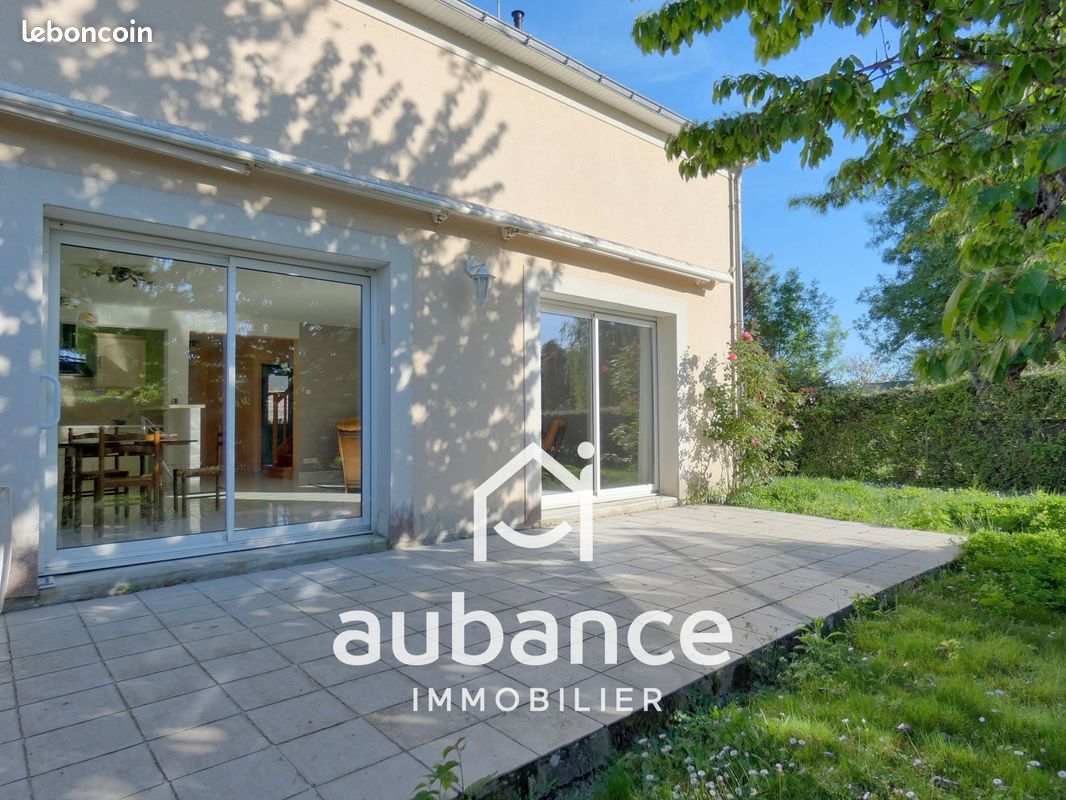 Maison 6 pièces 145 m² · à Les Garennes sur Loire · 145 m² · 419 900 €