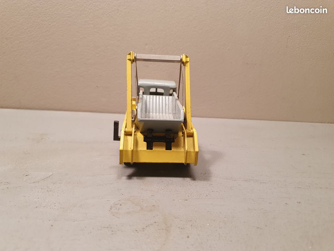 Unic - 75 PC Citerne Pompiers 1974 - Modèle Presse - 1/43 - Voiture