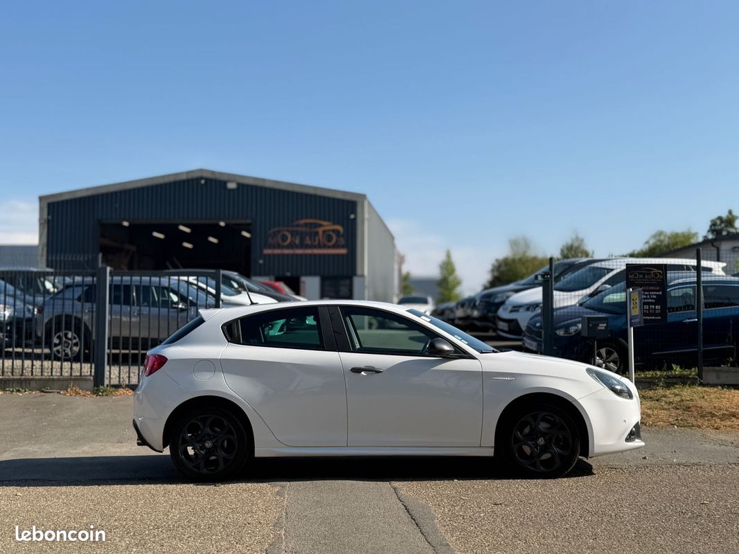 Alfa Romeo Giulietta Serie 2 2.0 JTDM 150ch Lusso – Gps – Clim – Révisée & garantie 6 mois (image 4)