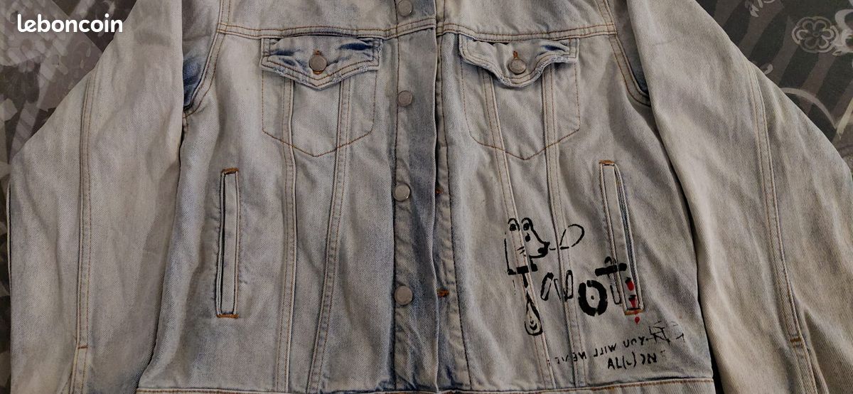 Veste En Jean Zara Taille M – Parfait état, Look Décontracté Et Intemporel