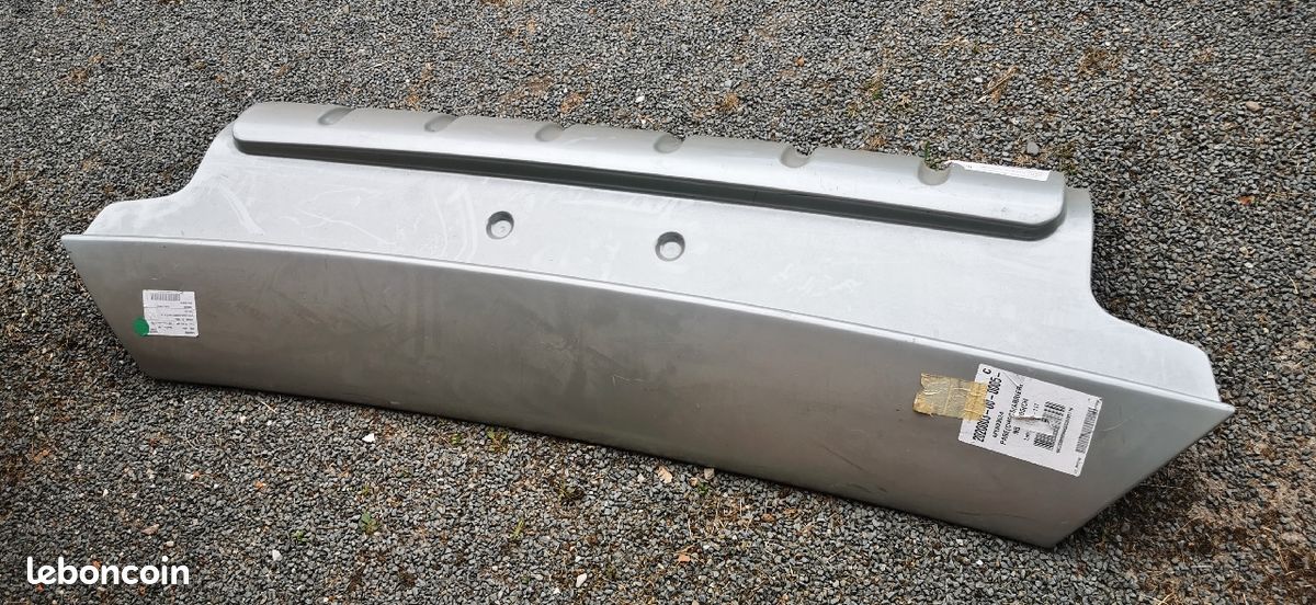 Pièce Détachée JEP – Pare-choc Arrière Pour Voiture Panhard PL17 1/15ème – Neuf