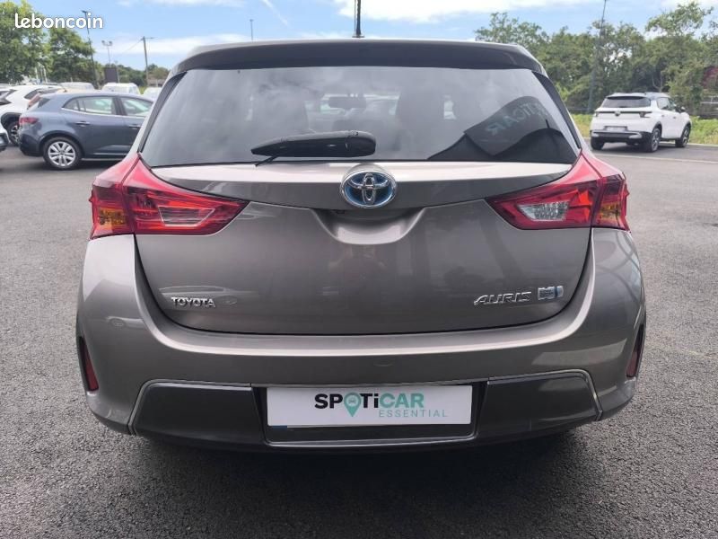 Toyota Auris HSD 136h Dynamic (image 9)