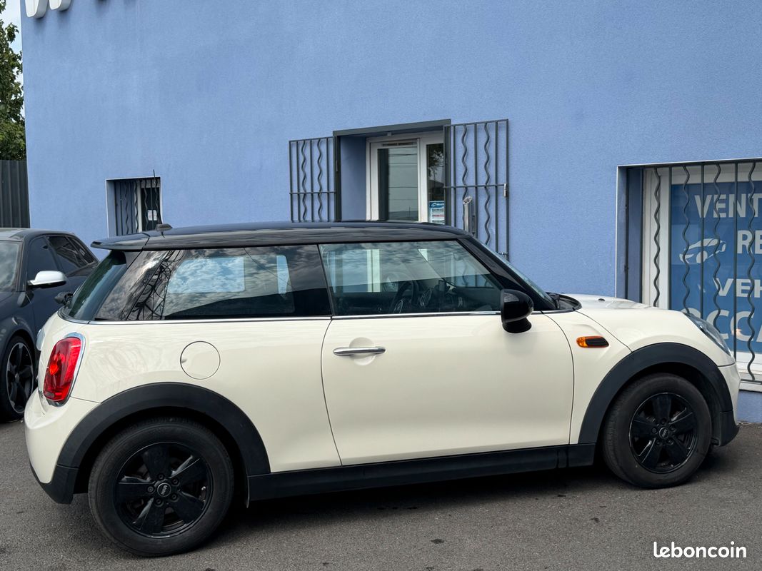 MINI Cooper 1.5 i 12V 136 cv (image 8)