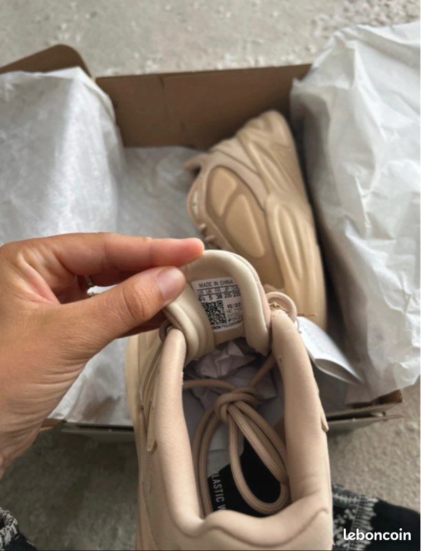 Baskets Adidas Ozelle femme taille 38 (image 4)