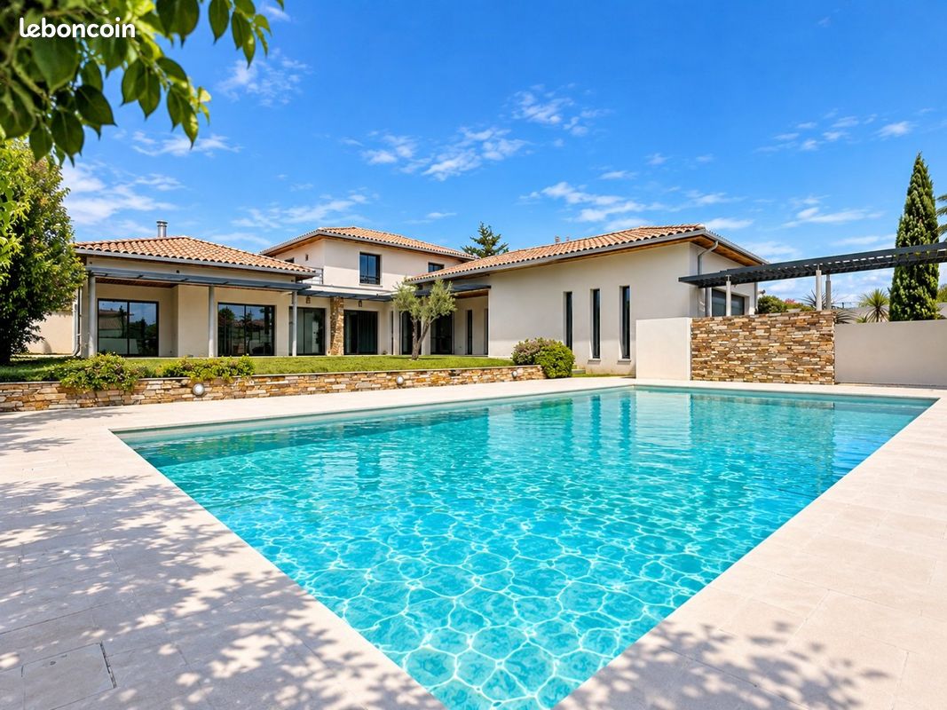 Maison 8 pièces 250 m² · à Castelnau-le-lez · 250 m² · 1 390 000 €