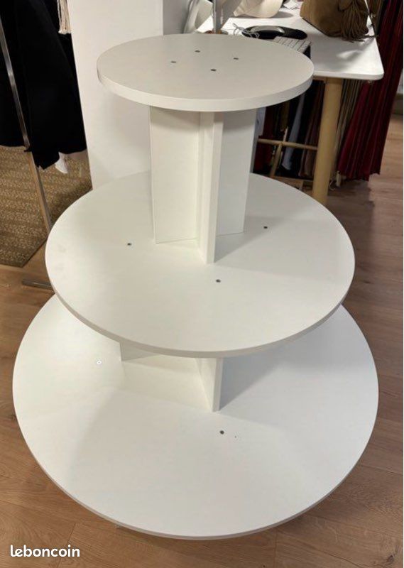 Podiums (image 2)