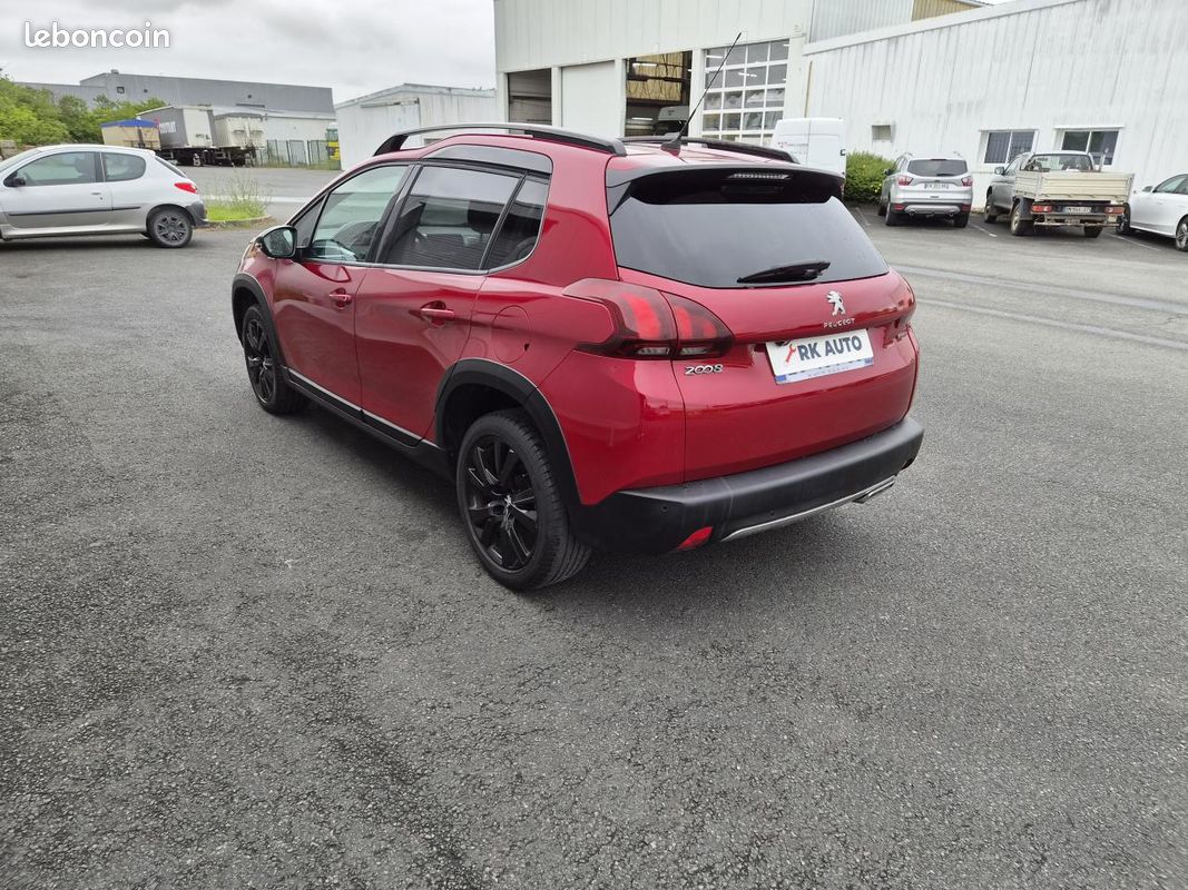 PEUGEOT 2008 1.2i PureTech 12V S&S - 110 GT Line PHASE 2 (image 6)
