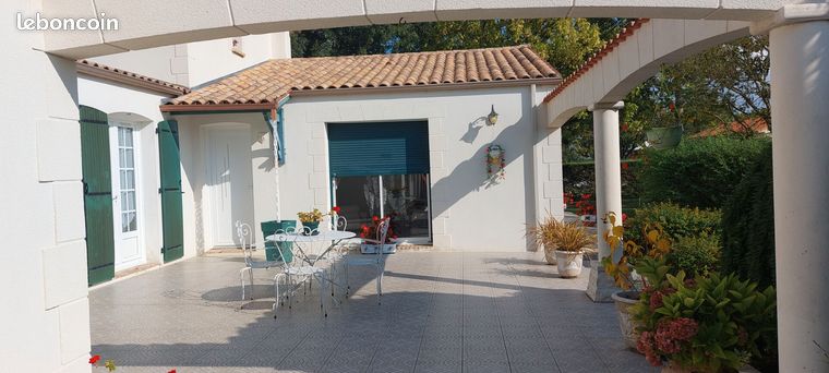 Propriété 7 pièces 193 m²