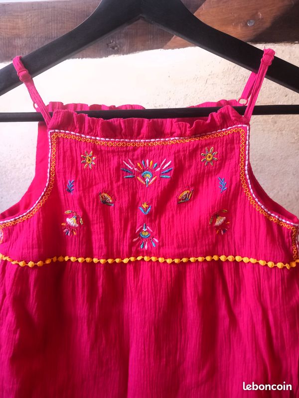 Blouse débardeur rose fuchsia sergent major 11 ans motifs brodés fleurs ethnique (image 2)