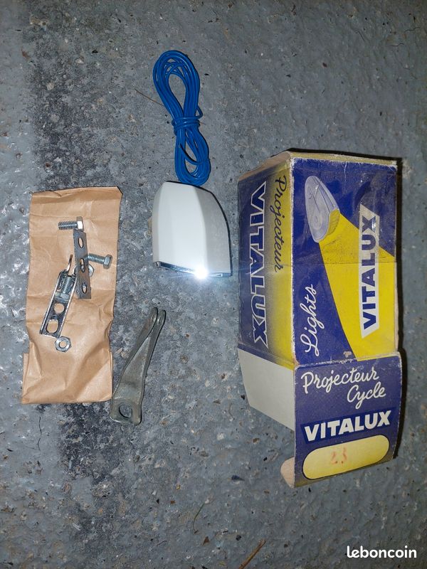FEU AVANT VITALUX VÉLO MOTO ANCIEN VINTAGE BICYCLE MOTORCYCLE LIGHT