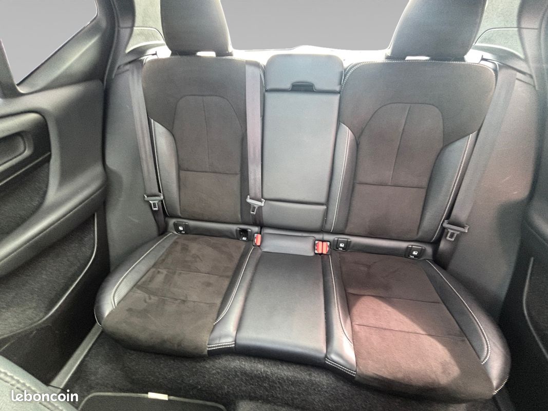 VOLVO XC40 D4 AWD AdBlue 190 ch Geartronic 8 Momentum (image 14)