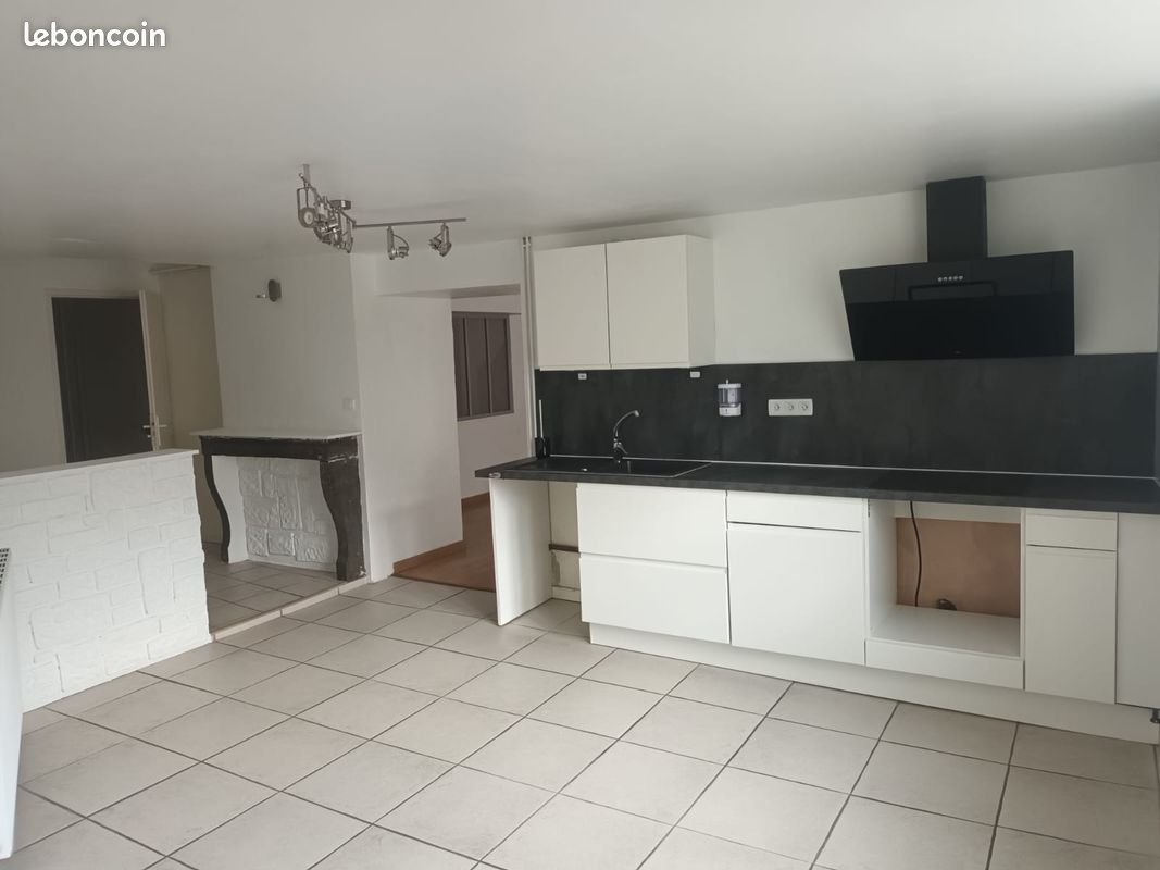 Appartement a louer dole - 4 pièce(s) - 81 m2 - Surfyn