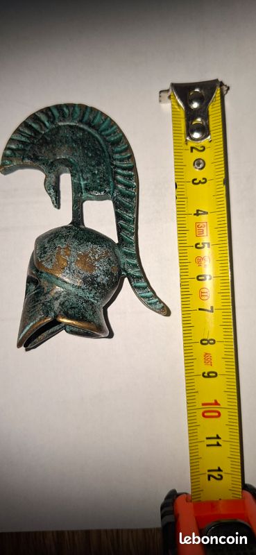 Casque miniature bronze grec (image 4)