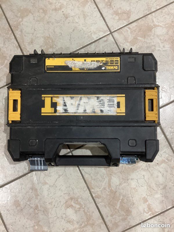 Perforateur DEWALT Filaire (image 2)