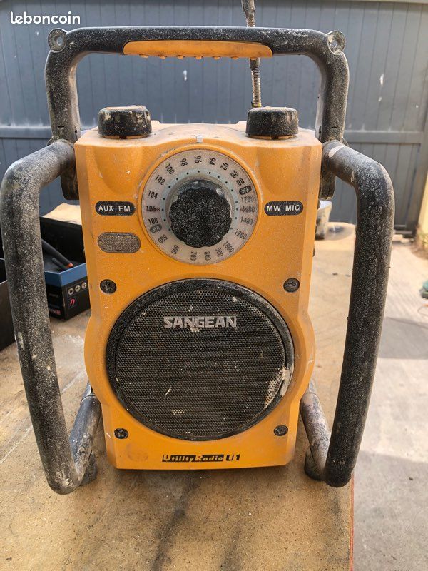 Radio de chantier (image 1)