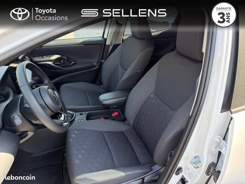 Toyota Yaris 116h Design 5p MY25 (image 6)