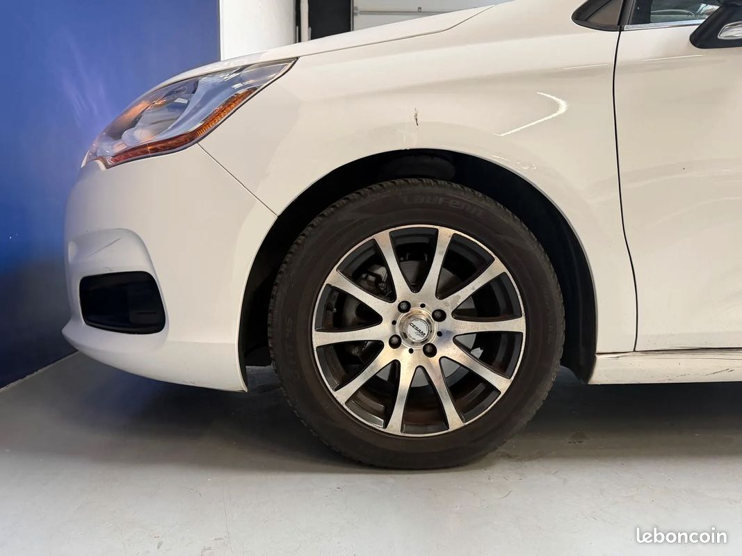 CITROEN C4 1.6 VTi 120ch Confort - Origine France - 2eme main - Moteur à chaine - Ethanol - Clim Auto - Bluetooth - Radar de recul (image 20)