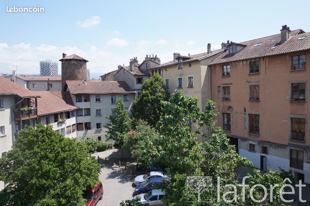 Appartement 2 pièces 33 m² · à Grenoble · 33 m² · 581 €/mois