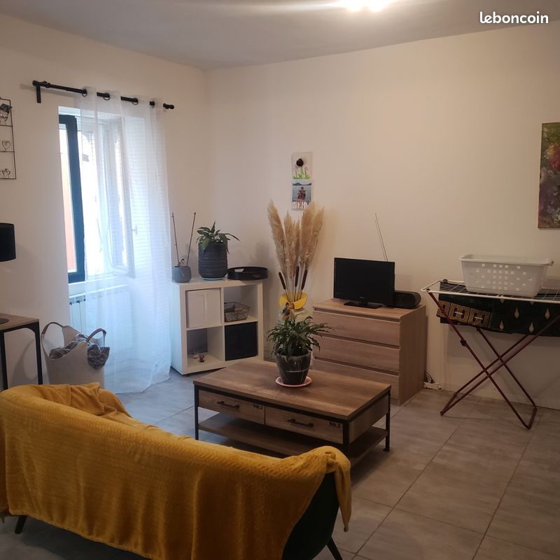 Maison 3 pièces 65 m² · à Le Pouget · 65 m² · 700 €/mois