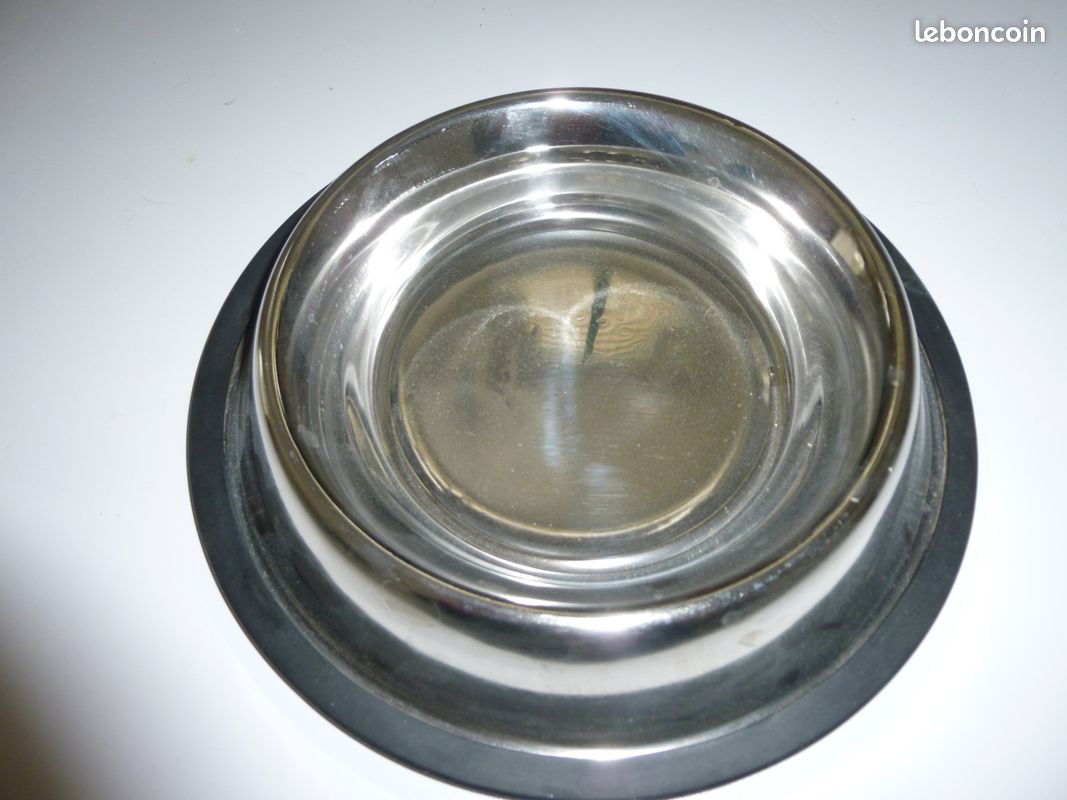 Gamelle inox pour animaux 16 cm neuve (image 1)