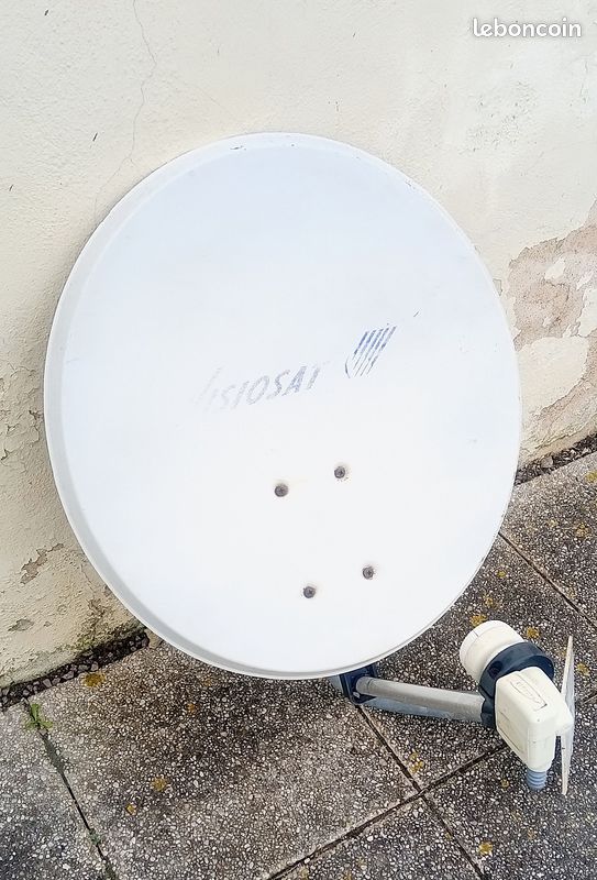 Parabole satellite (image 1)