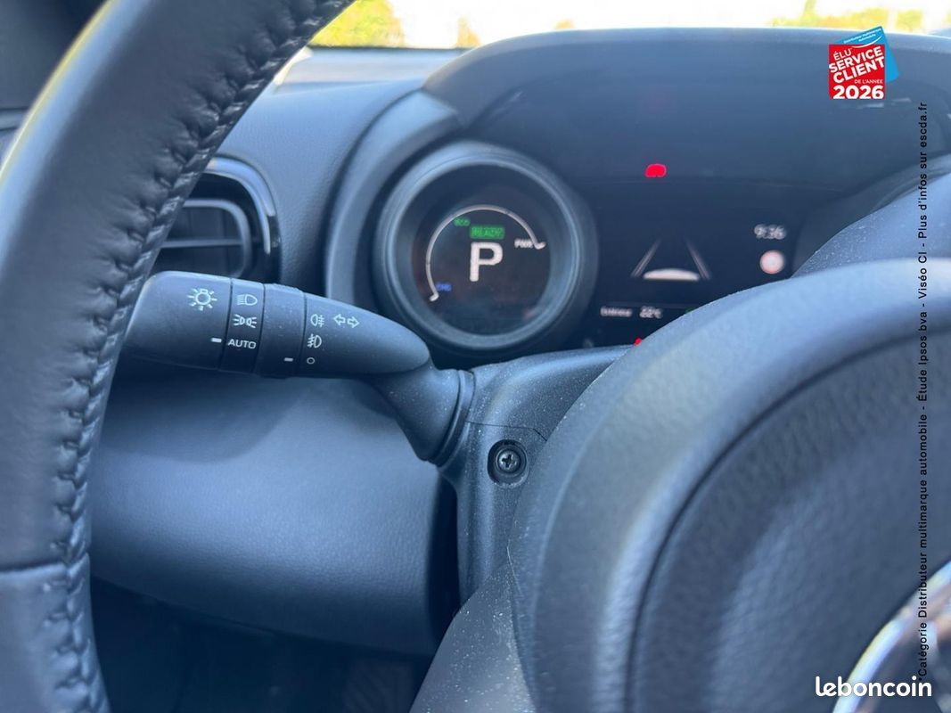 Toyota Yaris 116h Design 5p MY22 (image 28)