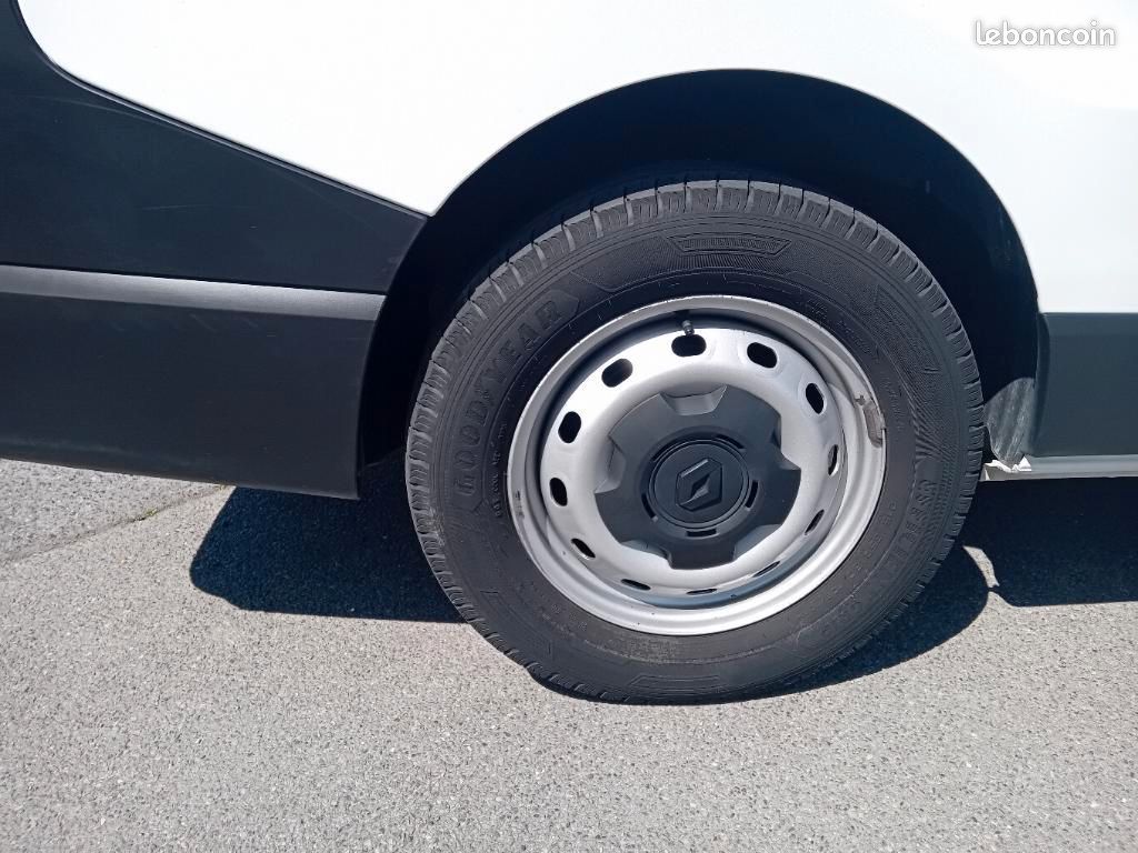 Renault Trafic FOURGON FGN L2H2 1200 KG DCI 145 ENERGY CONFORT (image 25)