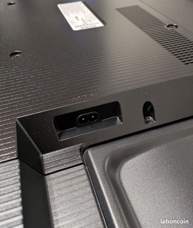 TV TCL QLED 4K 127cm Google TV (image 8)