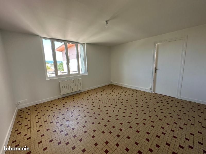 Appartement 3 pièces 57 m² · à Villefranche-sur-Saône · 57 m² · 618 €/mois