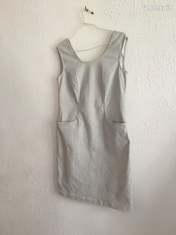 Robe Chasuble Bleu ciel fines rayures Taille M (image 5)