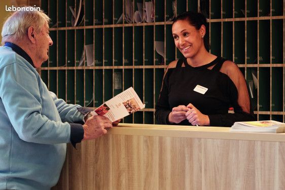 Chargé d'accueil et administratif en résidence pour seniors (H/F/X) (image 1)