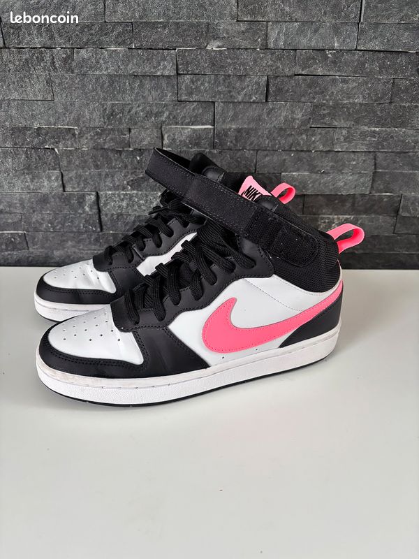 Court Borough Nike Montante Couleur Nike Sportswear Baskets