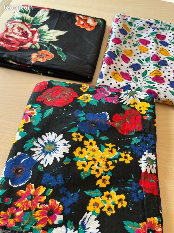 Lot tissus fleuri divers (image 2)