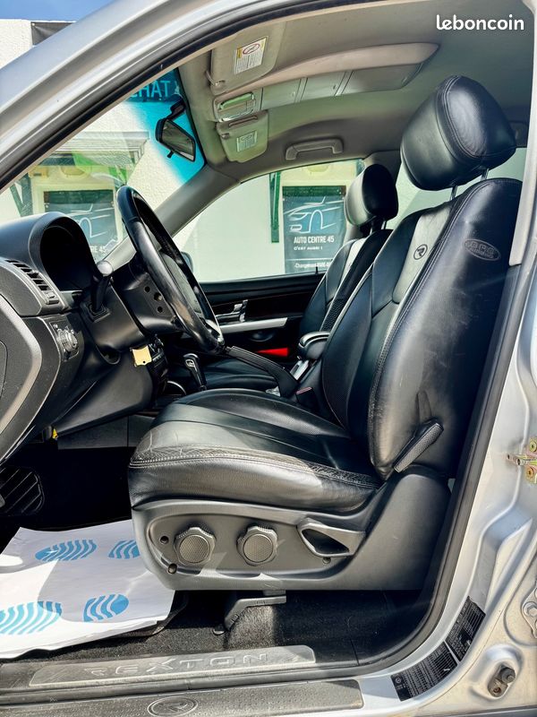 Ssangyong Rexton II 2.7 Xdi 163 CV / 4x4 / BOITE AUTOMATIQUE / CUIR / CLIM AUTO / ATTELAGE (image 8)