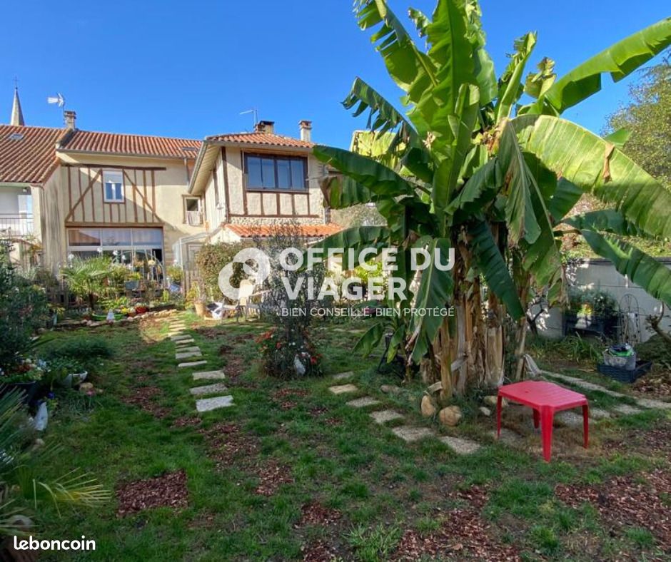 Maison 5 pièces 200 m² · à Galan · 200 m² · 37 000 €
