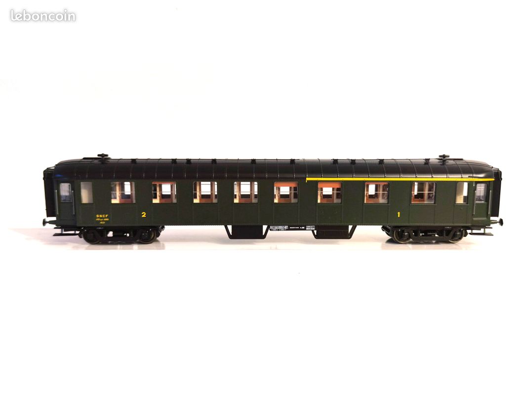 Voiture Voyageurs OCEM RA Courte, Ree Modeles VB379, Époque III SNCF, A3B5 Ex-Midi, Toit Noir, HO 1/87