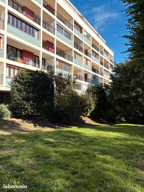 Appartement 3 pièces 58 m² · à Bois-Guillaume · 58 m² · 180 000 €