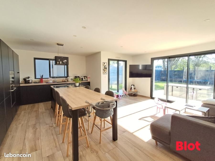 Maison 5 pièces 108 m² · à Miniac-Morvan · 108 m² · 315 000 €