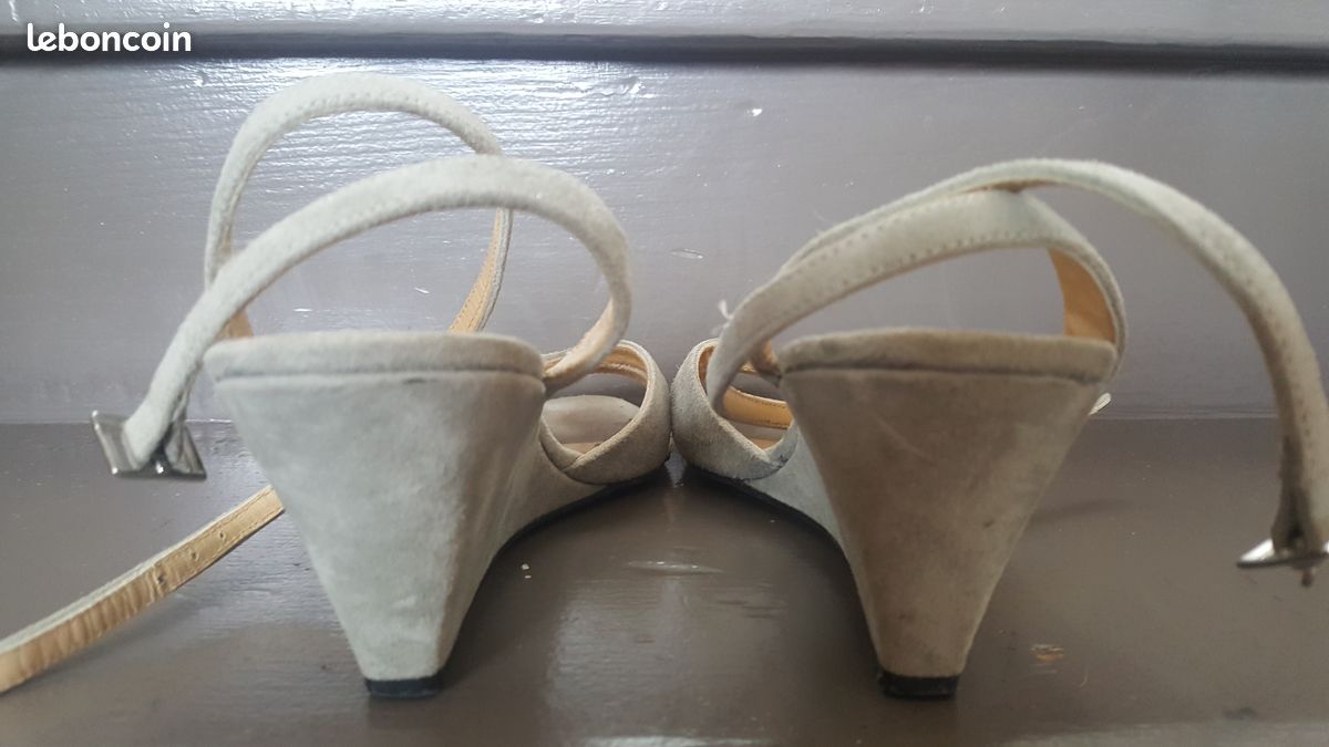 Sandales daim gris clair talon 6 cm taille 40 (image 4)