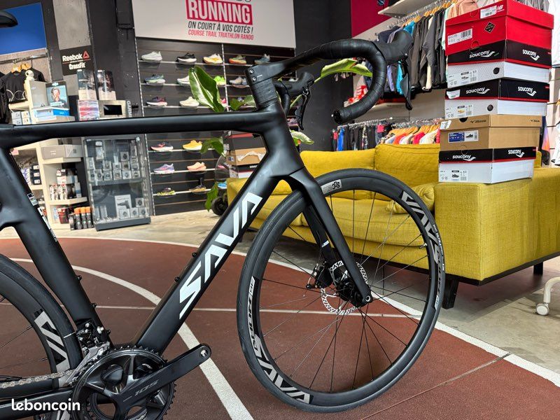Vélo De Route Sava Vegir 2.0 - NEUF - Couleur Rouge - Taille Non Spécifiée