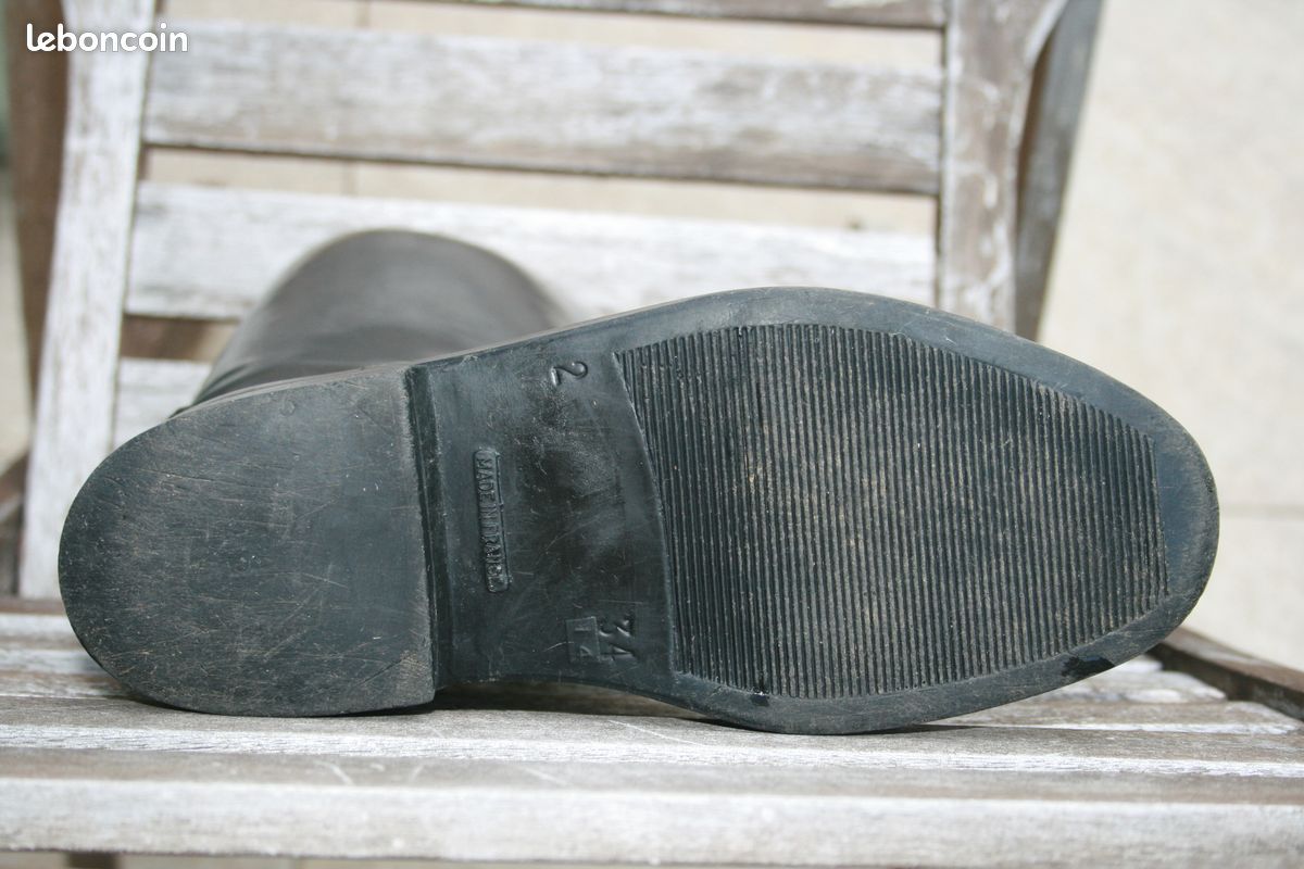 Bottes d'équitation Aigle Coupe Saumur caoutchouc noir UK 6,5 bon état Bottes d'équitation Aigle Coupe Saumur caoutchouc noir UK 6,5 bon état