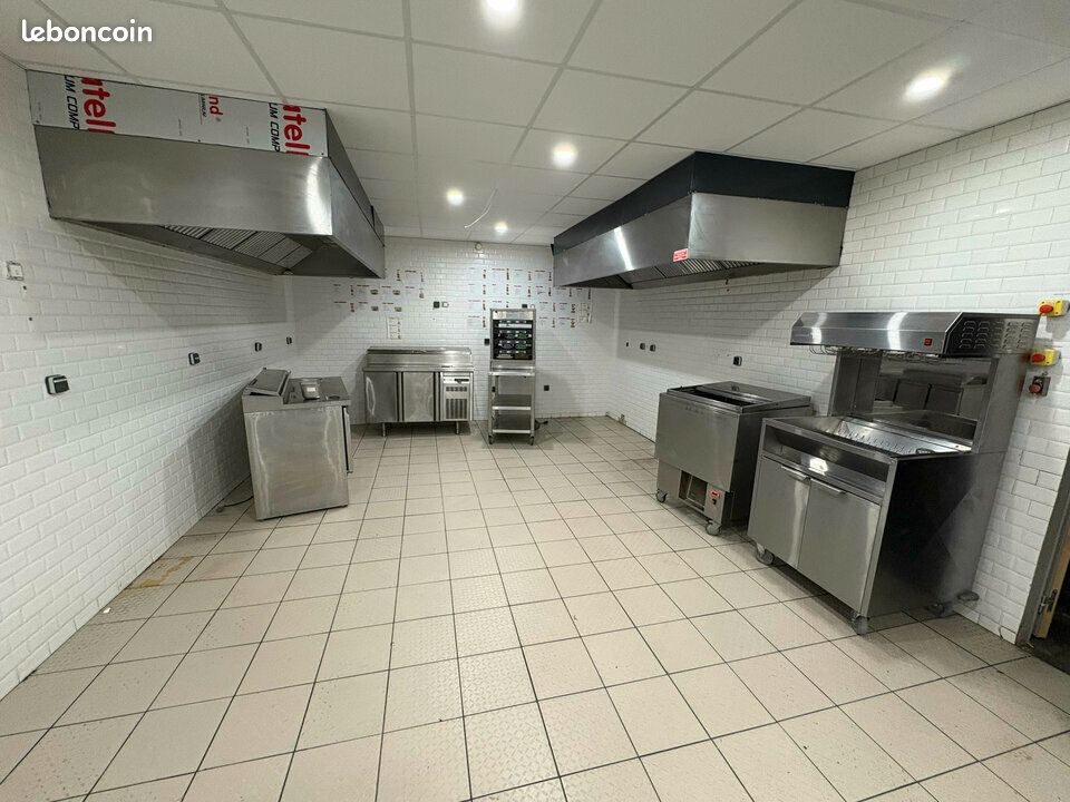 Local commercial 670 m² (image 3)