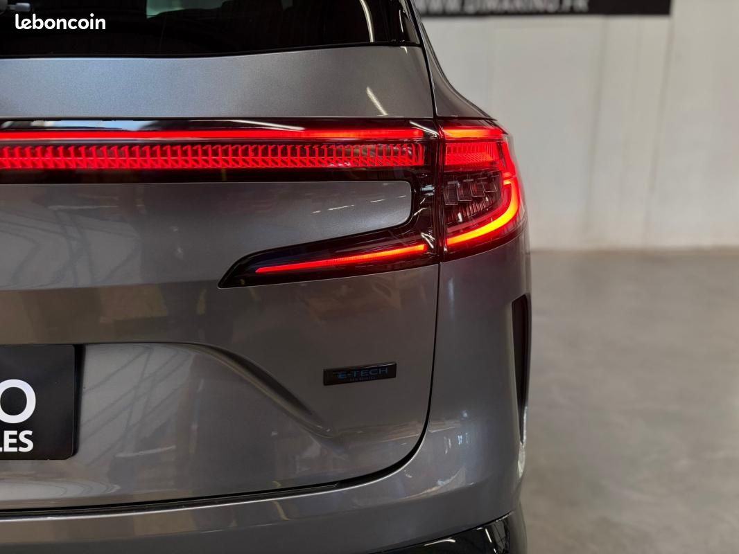 Renault Espace E-Tech hybrid 200 esprit Alpine (image 12)
