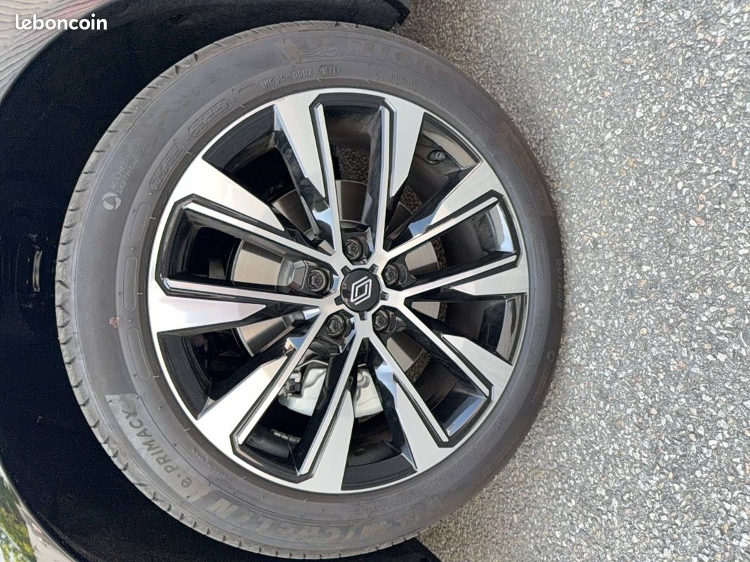 RENAULT Espace full hybrid E-Tech 200 ch 5pl Techno (image 19)