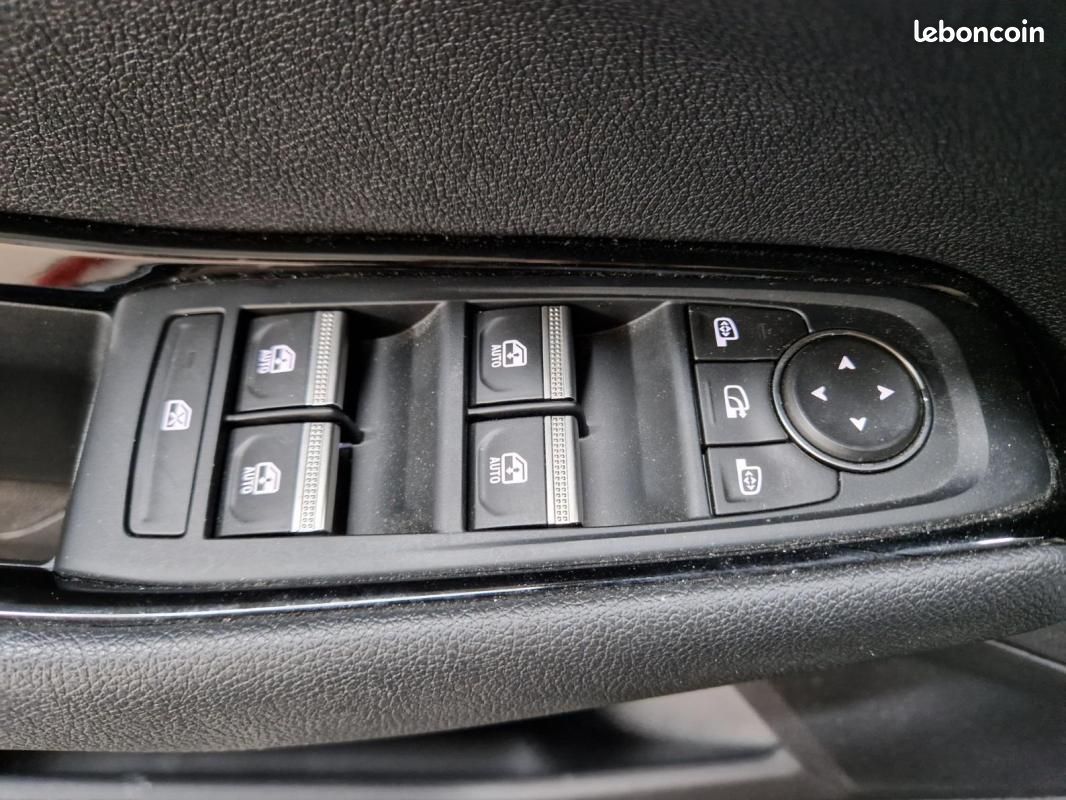 Renault Austral E-Tech hybrid 200 Techno (image 9)