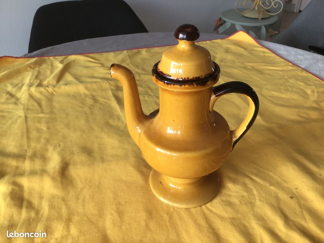 Cafetière signée (image 3)
