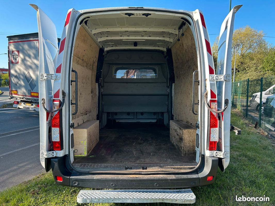 21 900 ht - renault master l3h2 cabine approfondie 6 places / clim / reg / tel / camera / feux auto / marche pied / int bois (image 9)